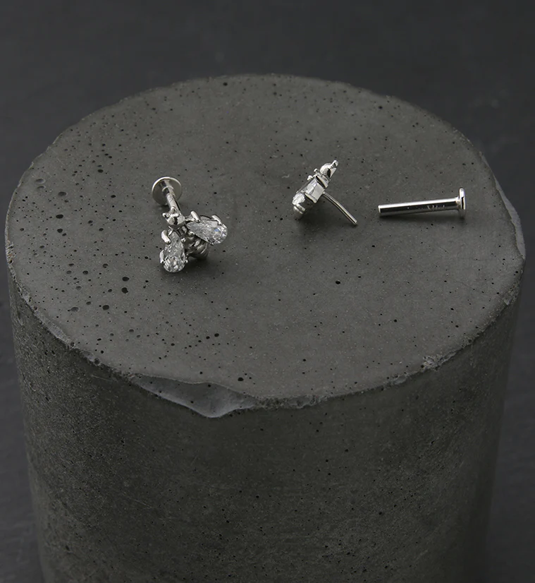 14kt White Gold Bee CZ Threadless Labret - Mrs Treak
