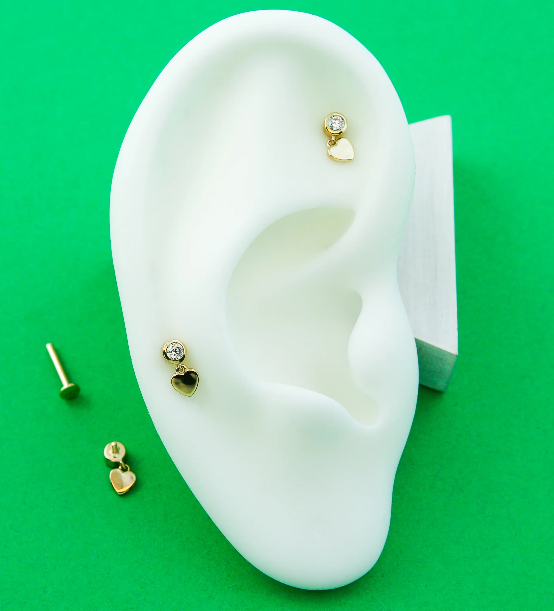 14kt Gold Dangle Heart Clear CZ Internally Threaded Labret - Mrs Treak