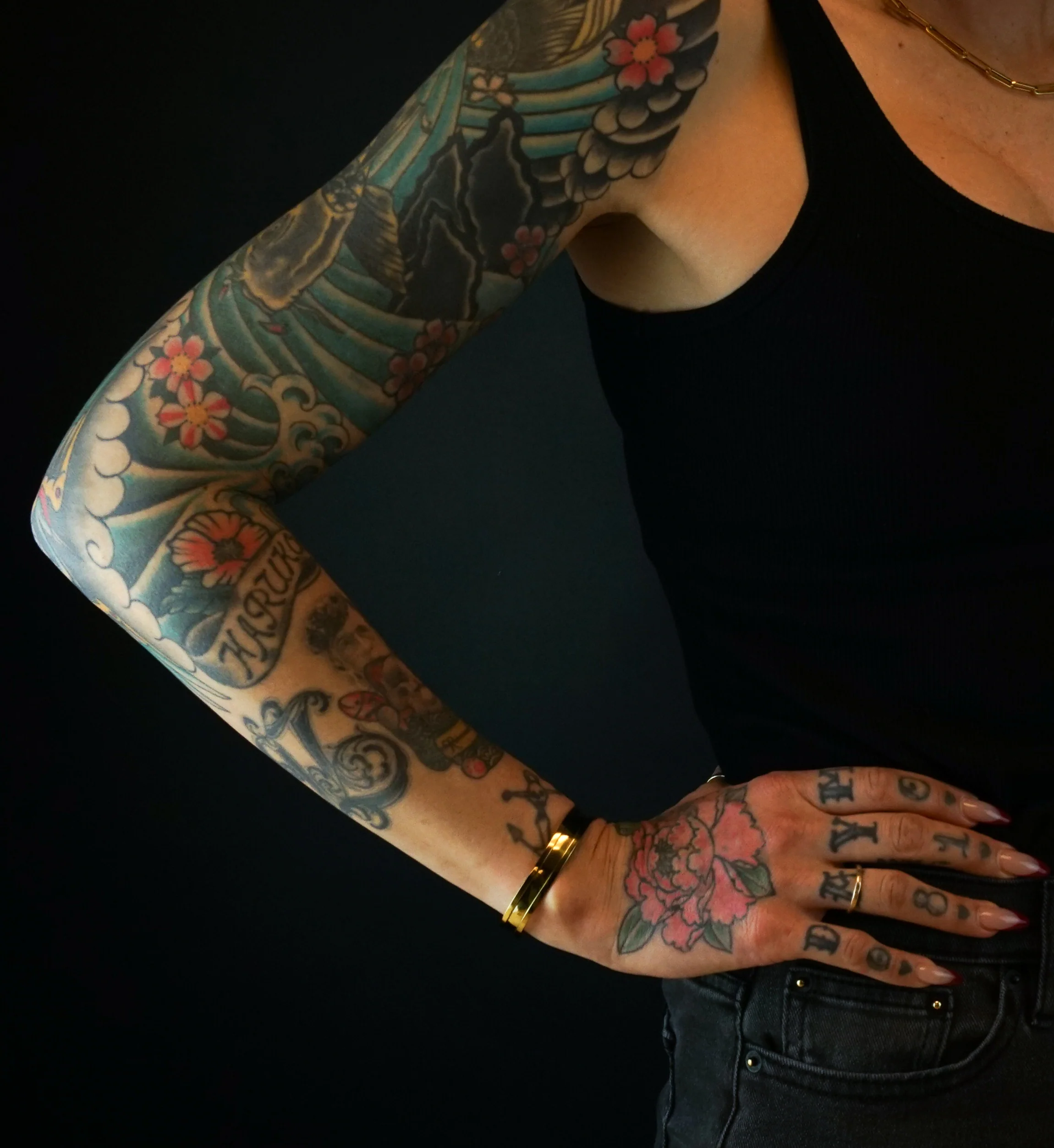 Emboss Narrow Brass Bangle - Mrs Treak