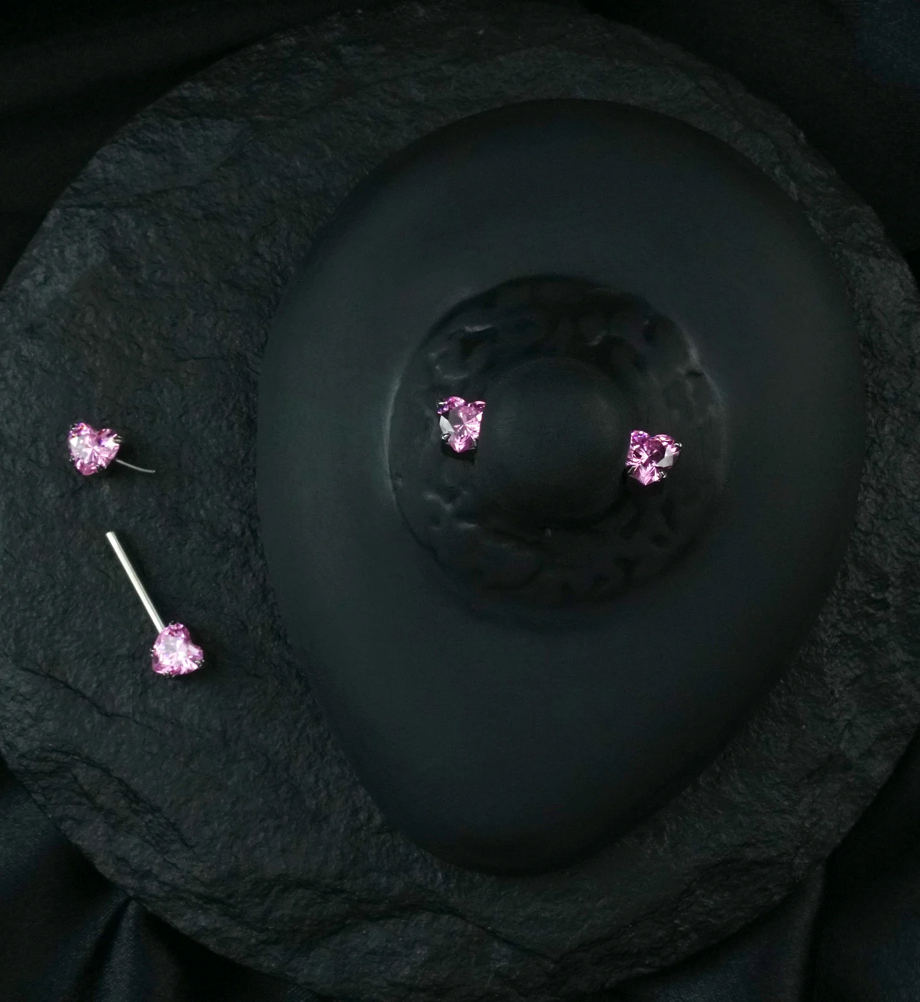 Prong Heart Pink CZ Threadless Titanium Nipple Barbell - Mrs Treak