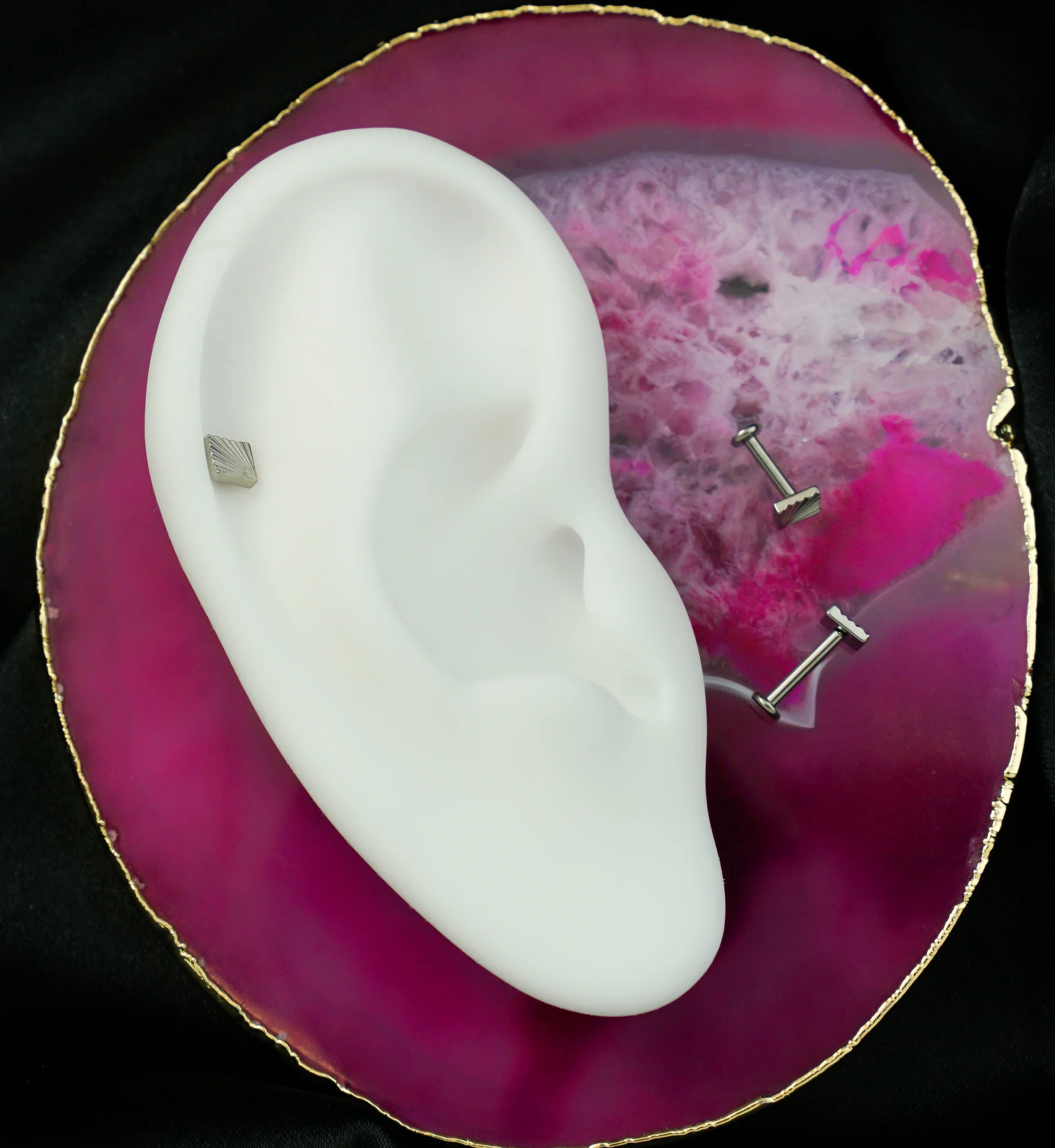 Score Square Titanium Threadless Labret - Mrs Treak