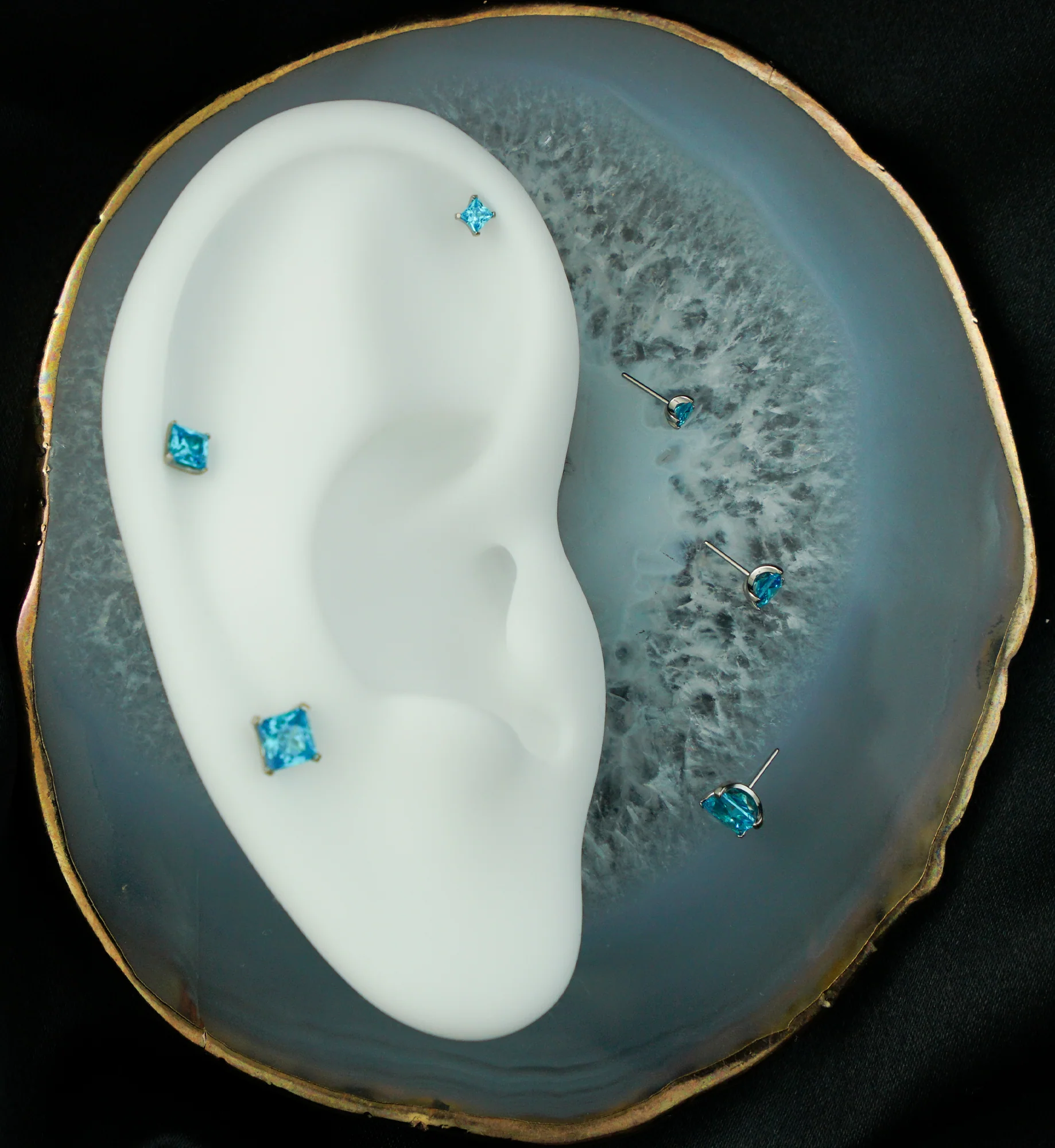 Princess Blue Topaz CZ Threadless Titanium Top - Mrs Treak