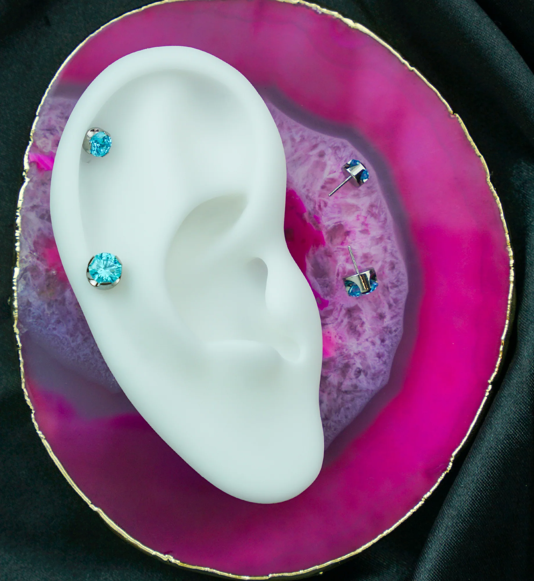 Aqua Dome CZ Titanium Threadless Top - Mrs Treak