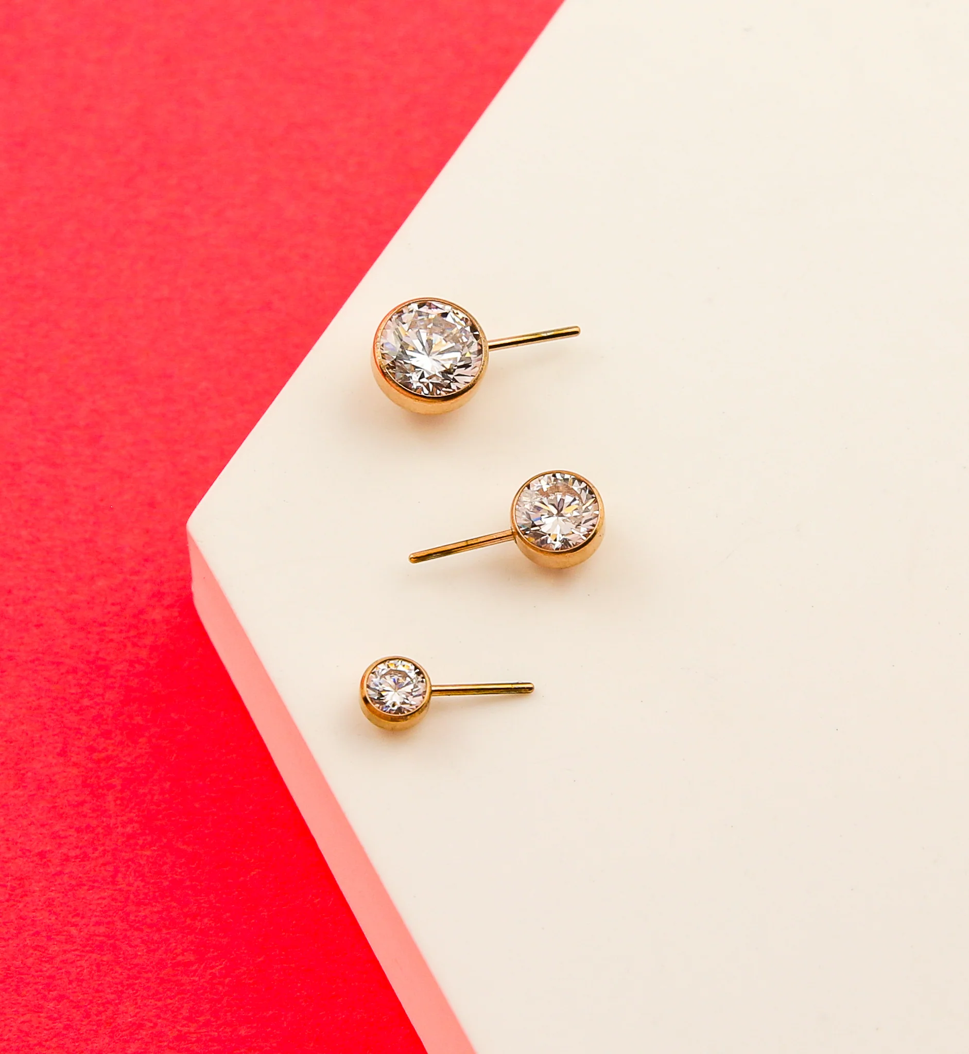 Rose Gold PVD Forward Facing Bezel Clear CZ Titanium Threadless Top - Mrs Treak