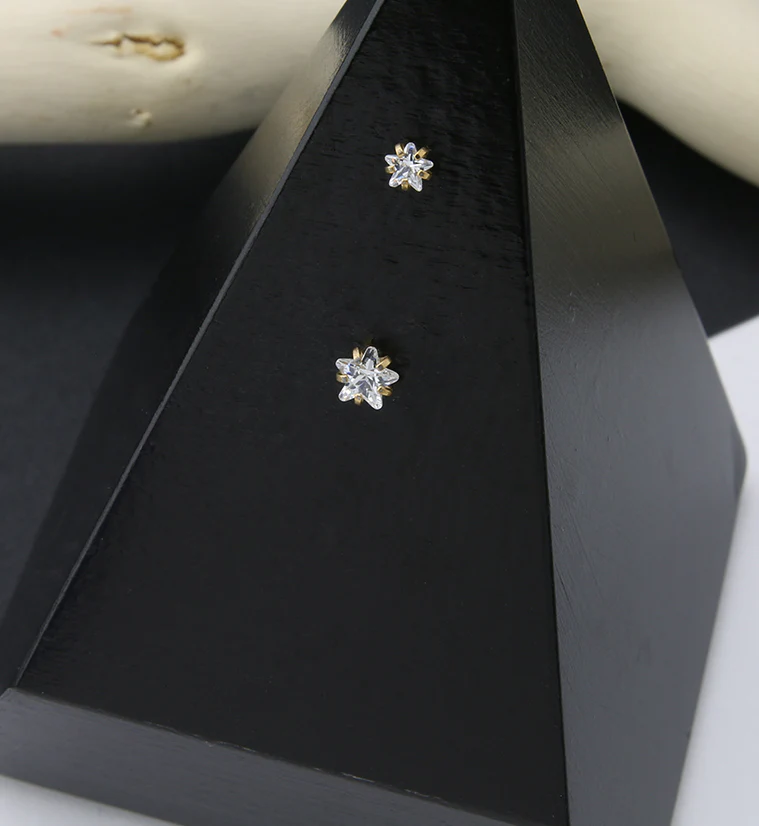 24kt Gold PVD Titanium Star CZ Threadless Top - Mrs Treak