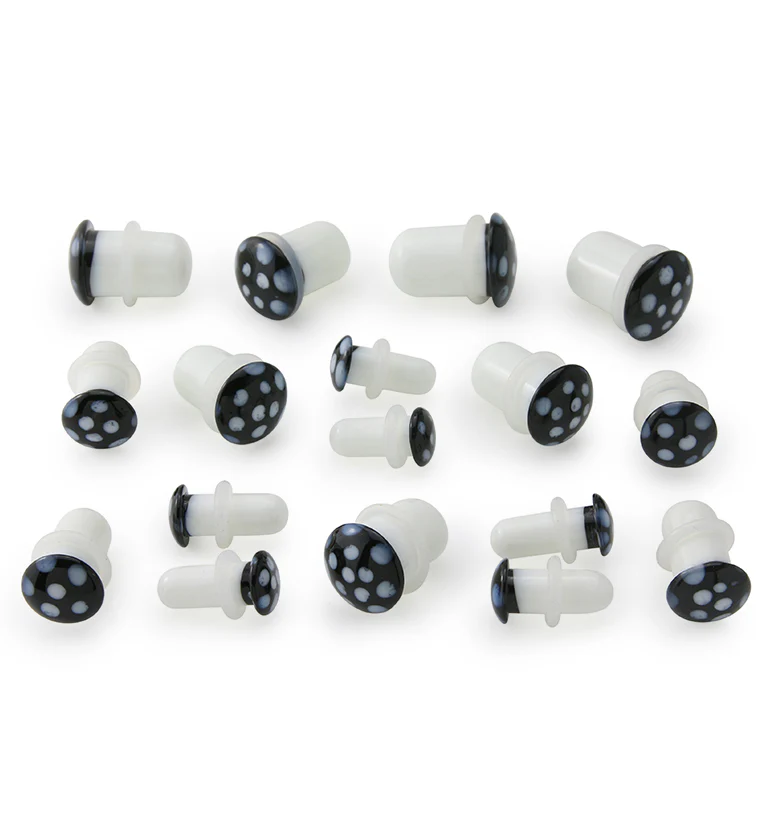 Black Spotted Mushroom Glass Single Flare Plugs - Mrs Treak