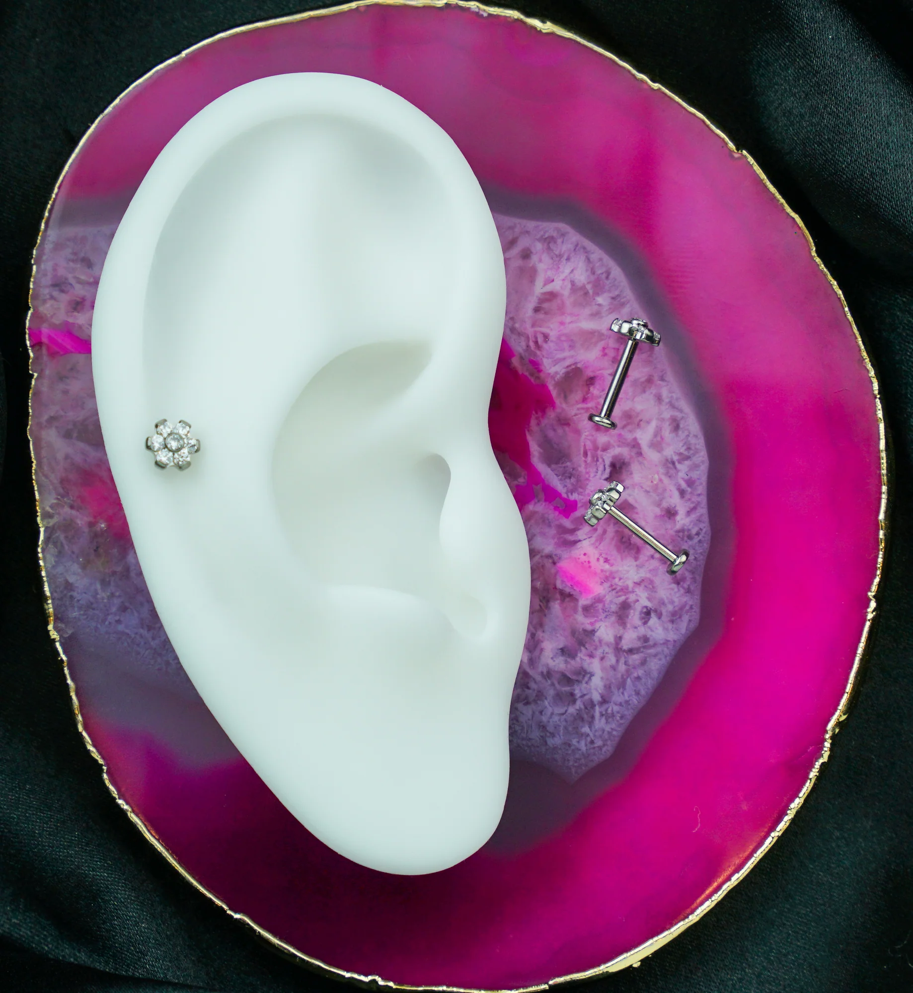 Flower Clear CZ Flat Back Titanium Threadless Labret - Mrs Treak