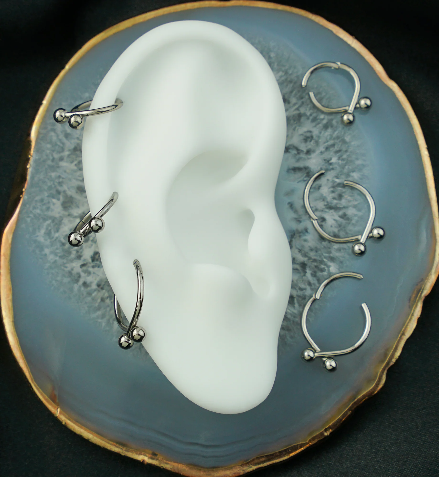 Criss-Cross Balls Titanium Hinged Segment Ring - Mrs Treak