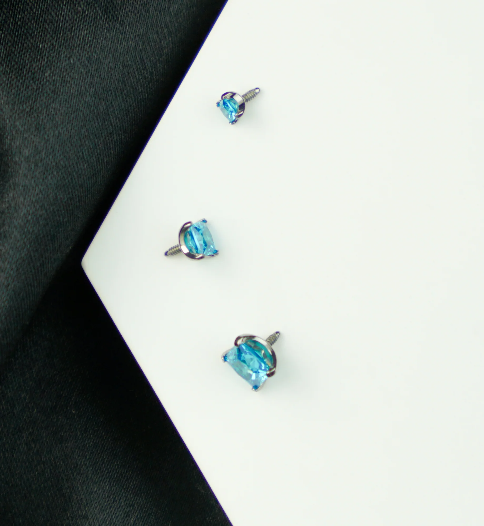 Princess Blue Topaz CZ Internally Threaded Titanium Top - Mrs Treak