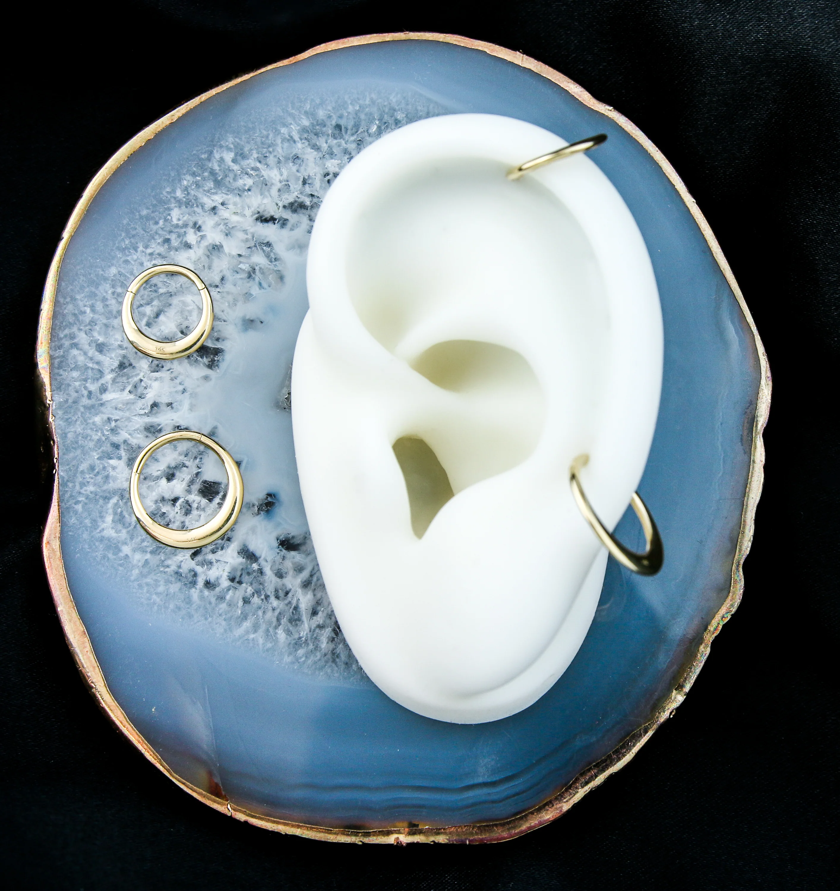 14kt Gold Reversible Smooth and Hammered Hinged Segment Ring - Mrs Treak