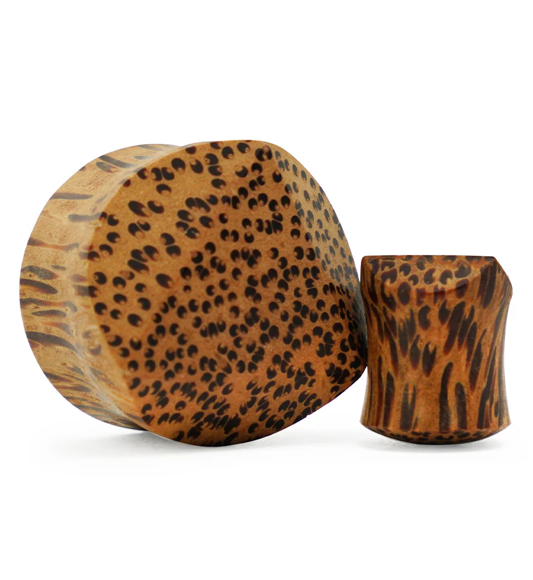 Coconut Wood Embossed Triangle Plugs - Mrs Treak