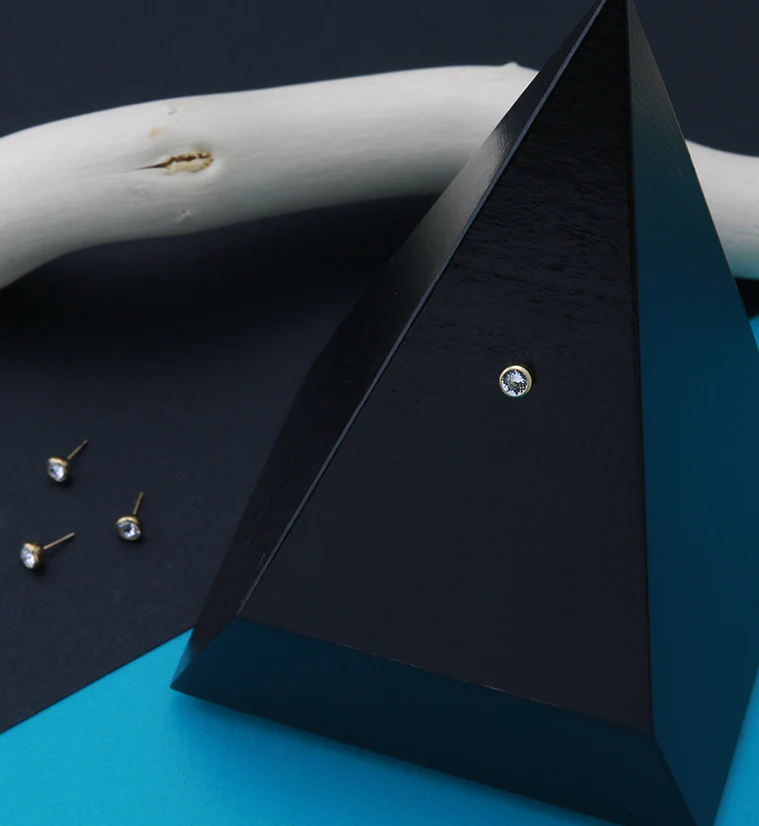 24kt Gold PVD Titanium Bezel Set CZ Threadless Top - Mrs Treak