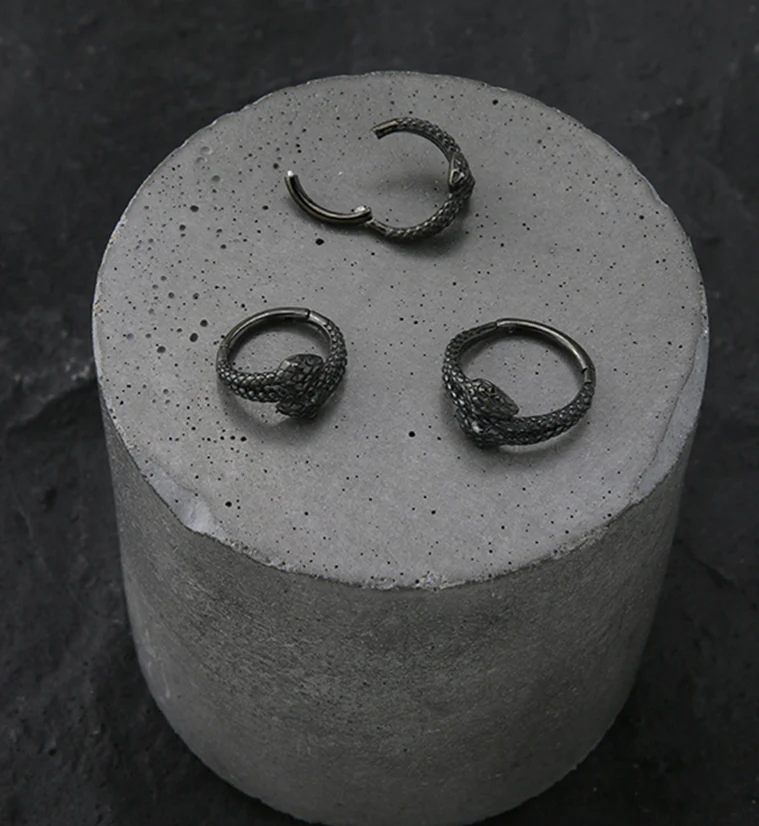 Black PVD Double Head Snake Twist Stainless Steel Hinged Segment Ring - Mrs Treak