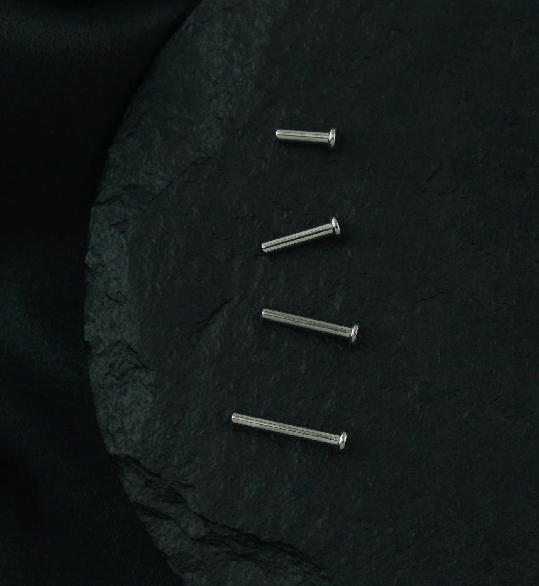 Titanium Threadless Labret - Mrs Treak