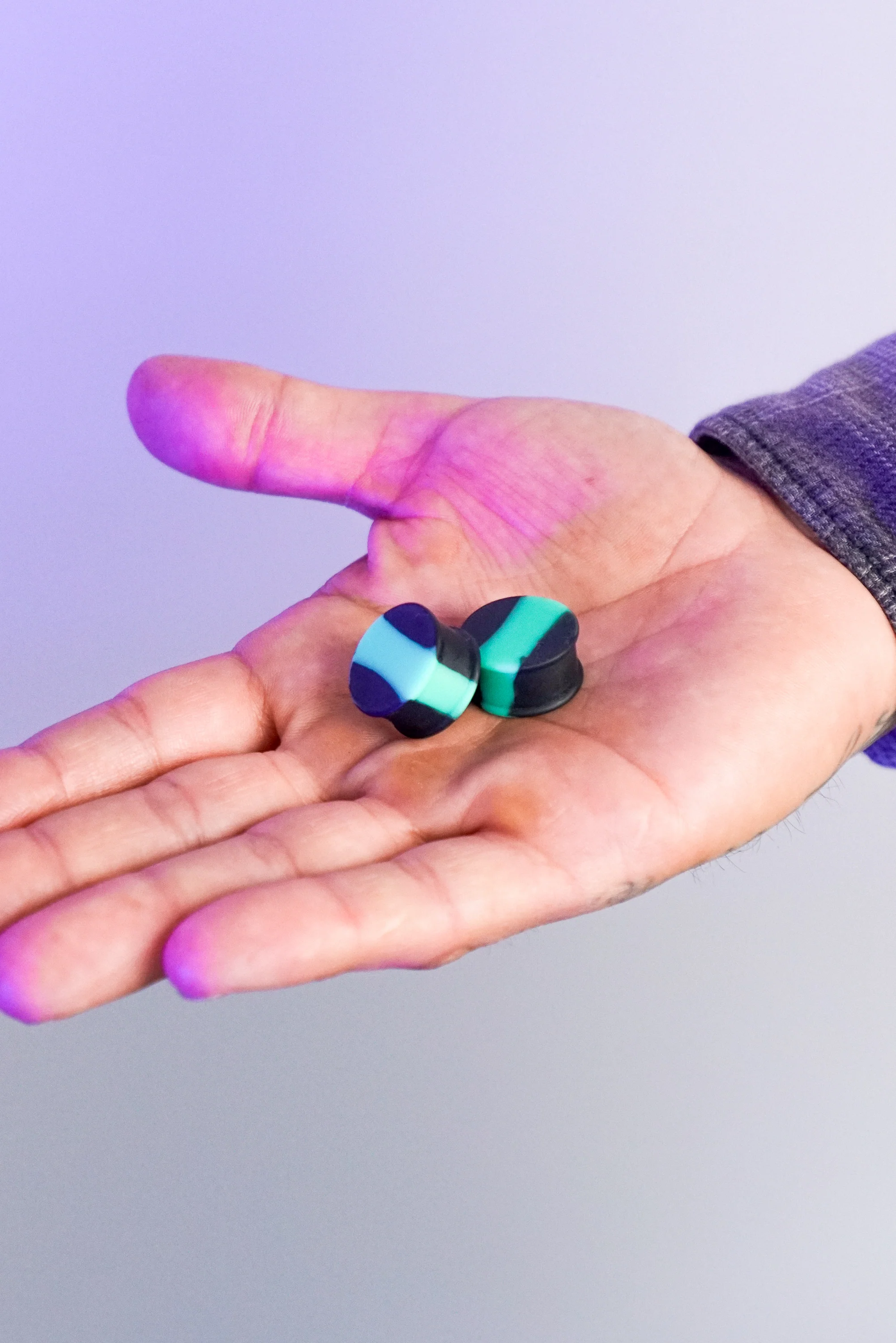 Emerald And Black Double Flare Silicone Plugs - Mrs Treak