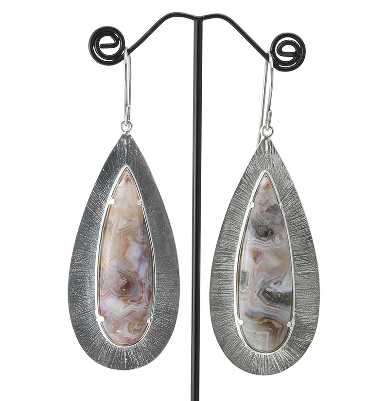 Score Laguna Lace Agate Stone White Brass Hangers / Earrings - Mrs Treak