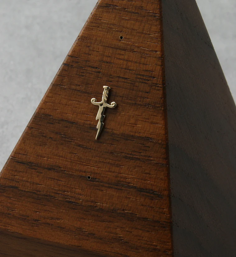 14kt Gold Dagger Bolt Threadless Top - Mrs Treak