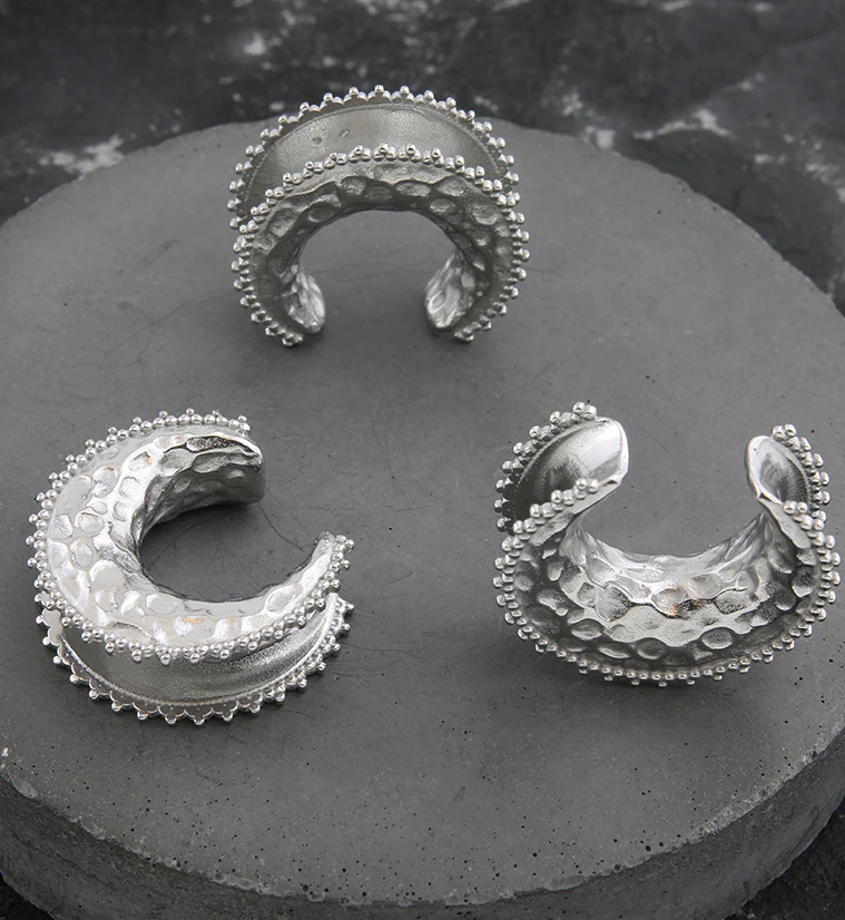 Beaded Hammered Stainless Steel Saddles - Mrs Treak